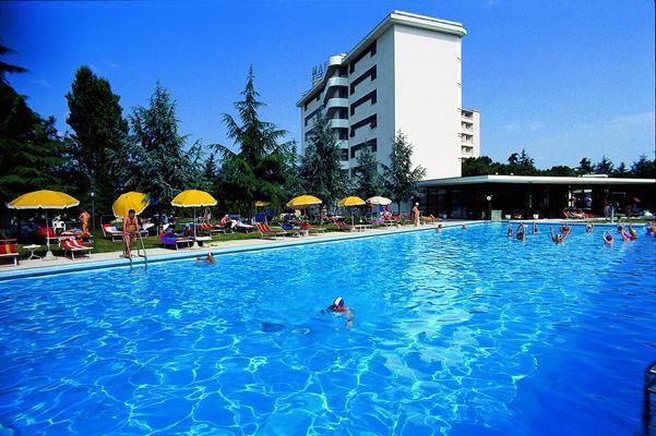 מונטגרוטו טרמה Hotel Terme Marconi מראה חיצוני תמונה